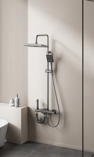 Innovativer Regenduschkopf mit Digitalanzeige zur Wandmontage