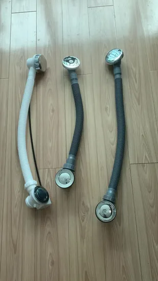 Badewannenkomponenten Moderner schwarzer Whirlpool Flexibles Rohr Pop-up-Badewannenabtropffläche